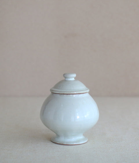 Gunji Pottery Futamono Lidded Jar - Rounded with Foot