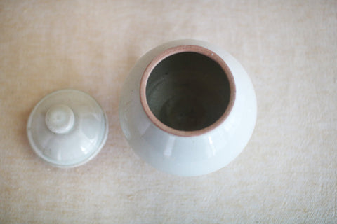 Gunji Pottery Futamono Lidded Jar - Rounded with Foot