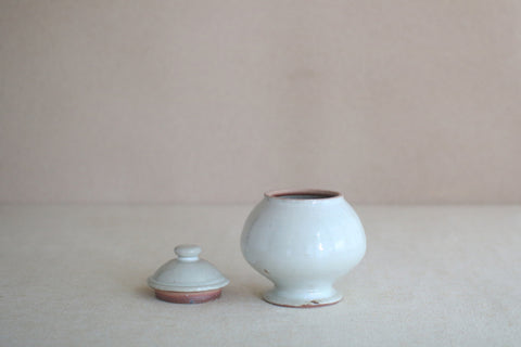 Gunji Pottery Futamono Lidded Jar - Rounded with Foot